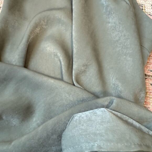 Soprano High Neck Shift Midi Dress in Sage Green Women’s size Small Racer Back - Picture 8 of 8